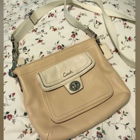 Cross body purse - Picture 1 of 3